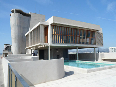 マルセイユのユニテ・ダビタシオン from Wikipedia